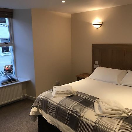 Caledonian Hotel Портри Екстериор снимка