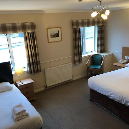 Caledonian Hotel Портри Екстериор снимка