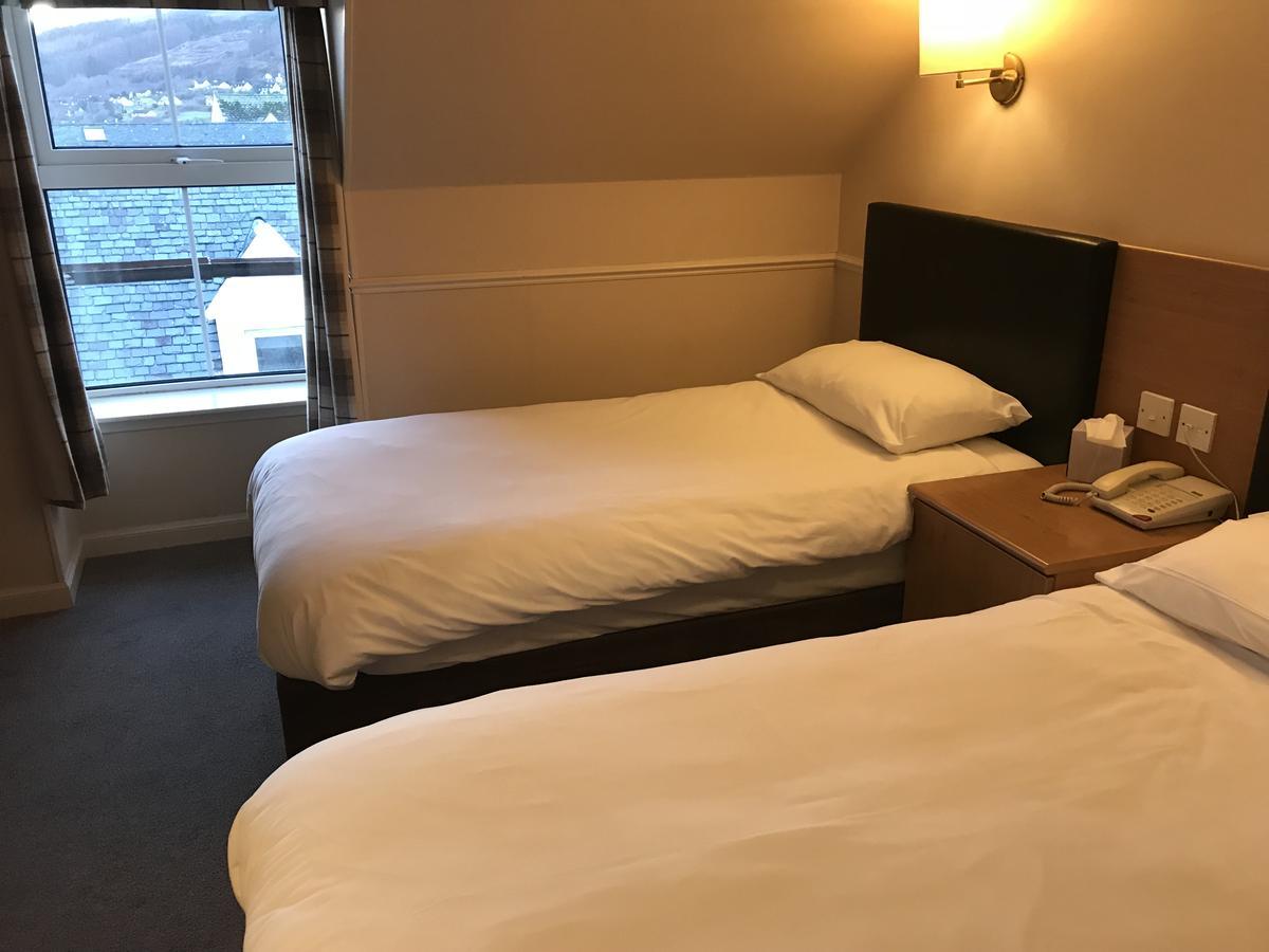 Caledonian Hotel Портри Екстериор снимка