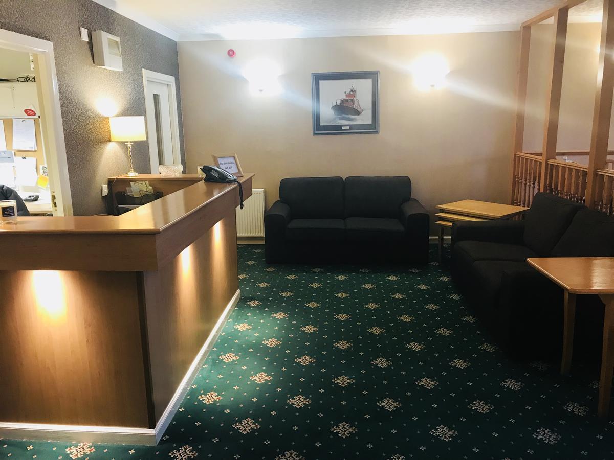 Caledonian Hotel Портри Екстериор снимка