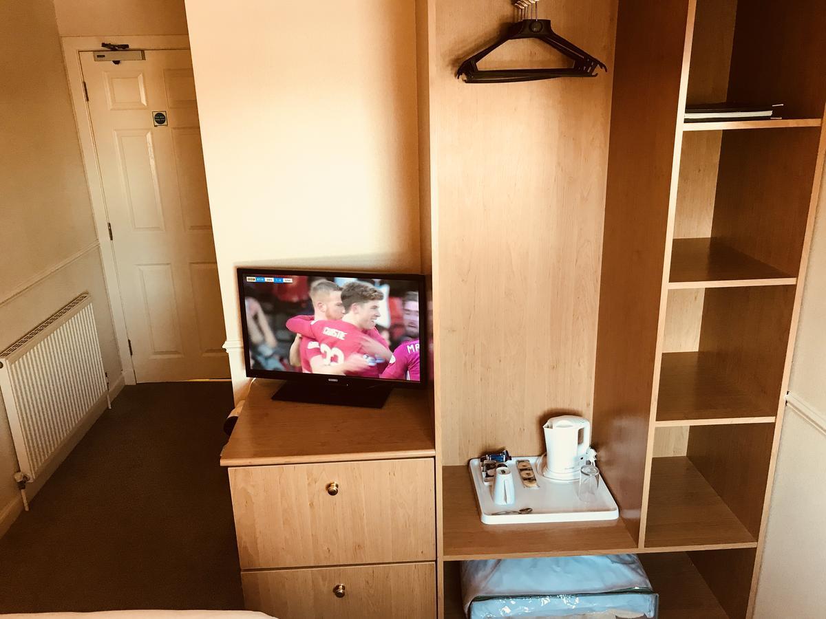 Caledonian Hotel Портри Екстериор снимка
