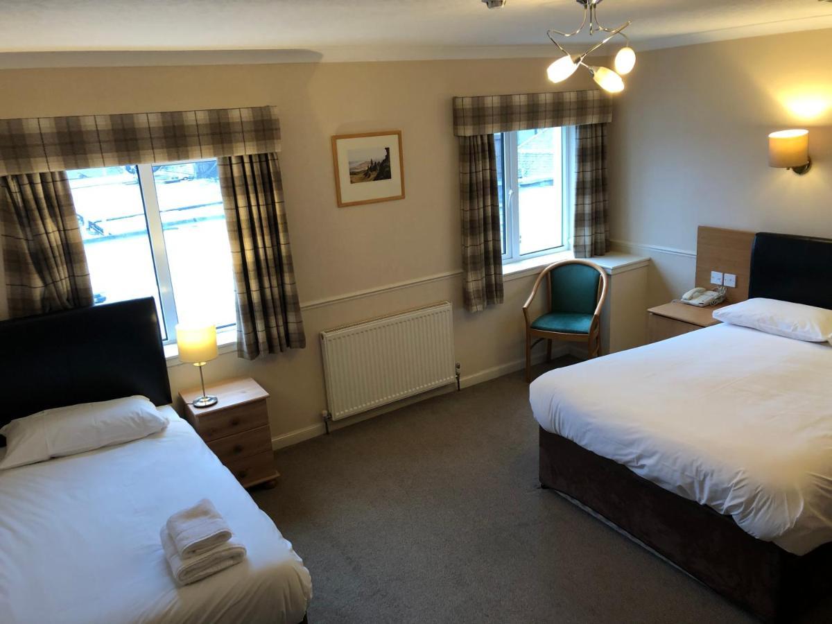 Caledonian Hotel Портри Екстериор снимка